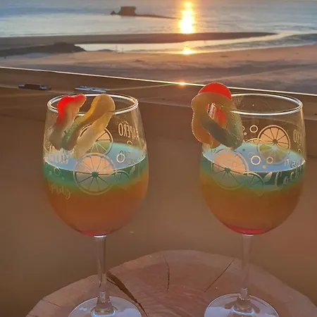 L'echo Des Vagues ,face Mer, Vue Imprenable, Pour 2 A 4 Personnes Daire *