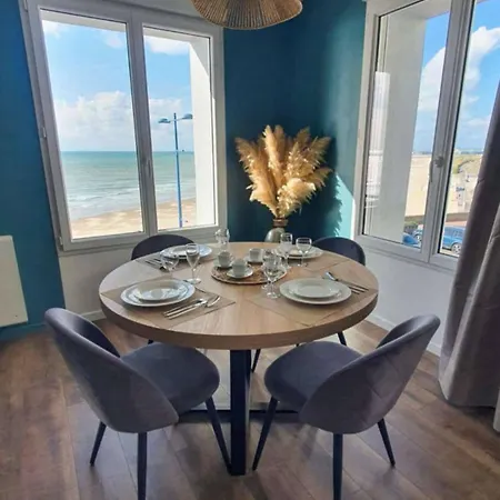 Apartment L'echo Des Vagues ,face Mer, Vue Imprenable, Pour 2 A 4 Personnes Le Portel
